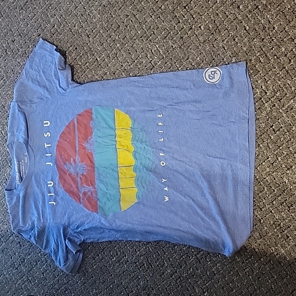 🍍Bundle 3 items for 10🍍 Choke Republic t shirt